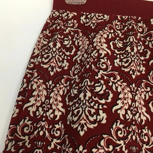 Gilli Jasmine Paisley Pencil Skirt - Picture 2 of 5